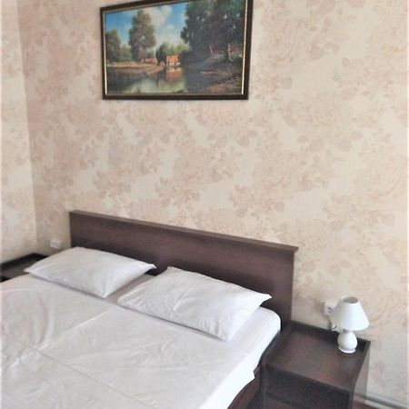 Apartments Ilona Odesa Exterior photo